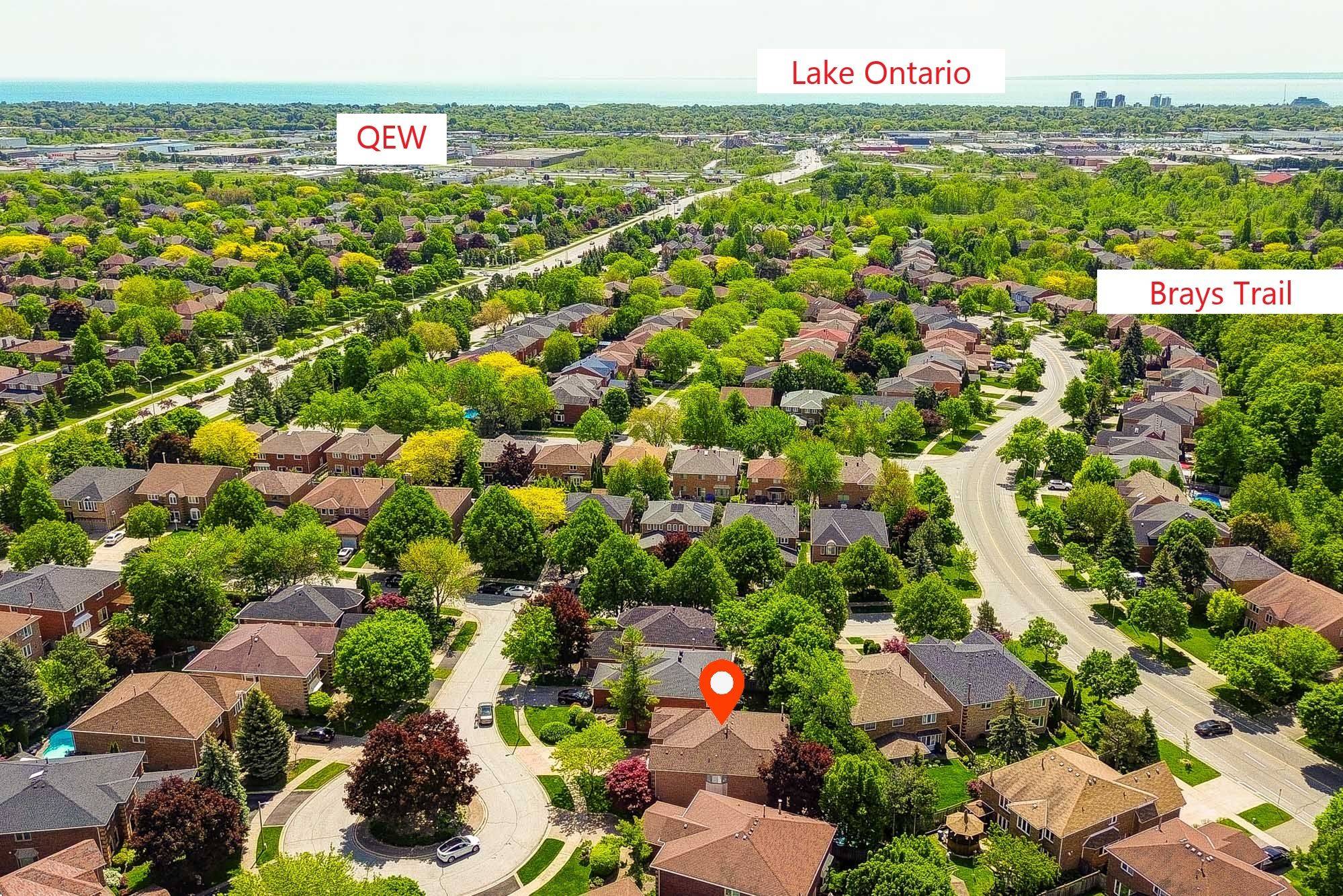 Oakville, ON L6M 3A5,1292 Grainer CT