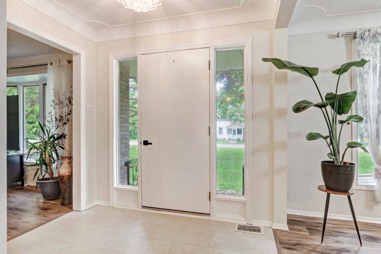 Dutton/dunwich, ON N0L 2M0,9460 Currie RD