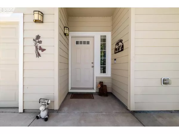Prineville, OR 97754,853 NE COBBLESTONE CT