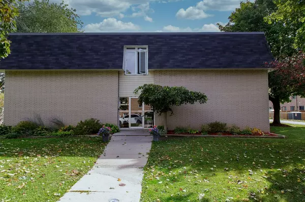 Wellington North, ON N0G 1A0,118 Preston ST S #330