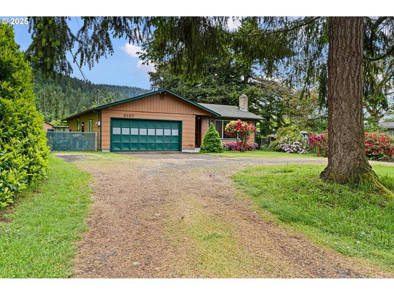 8157 THURSTON RD, Springfield, OR 97477