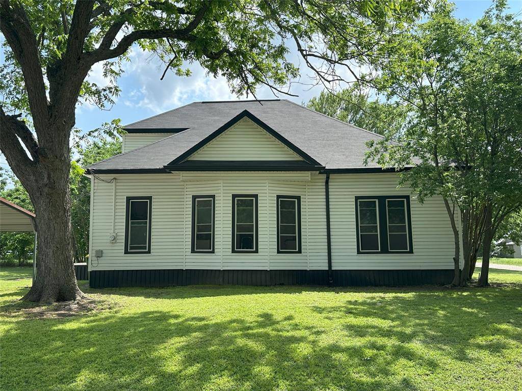 Hubbard, TX 76648,506 NE 3rd Street