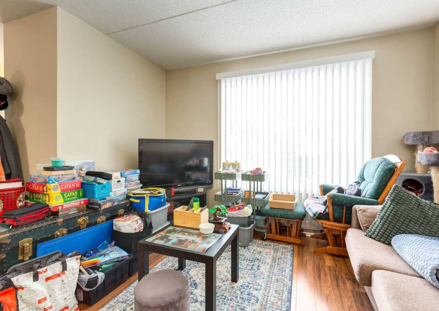 Calgary, AB T2W 3N6,2200 Woodview DR SW #1101