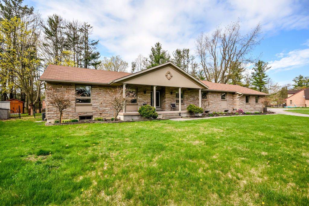 Springwater, ON L0L 1X1,12 Noraline AVE