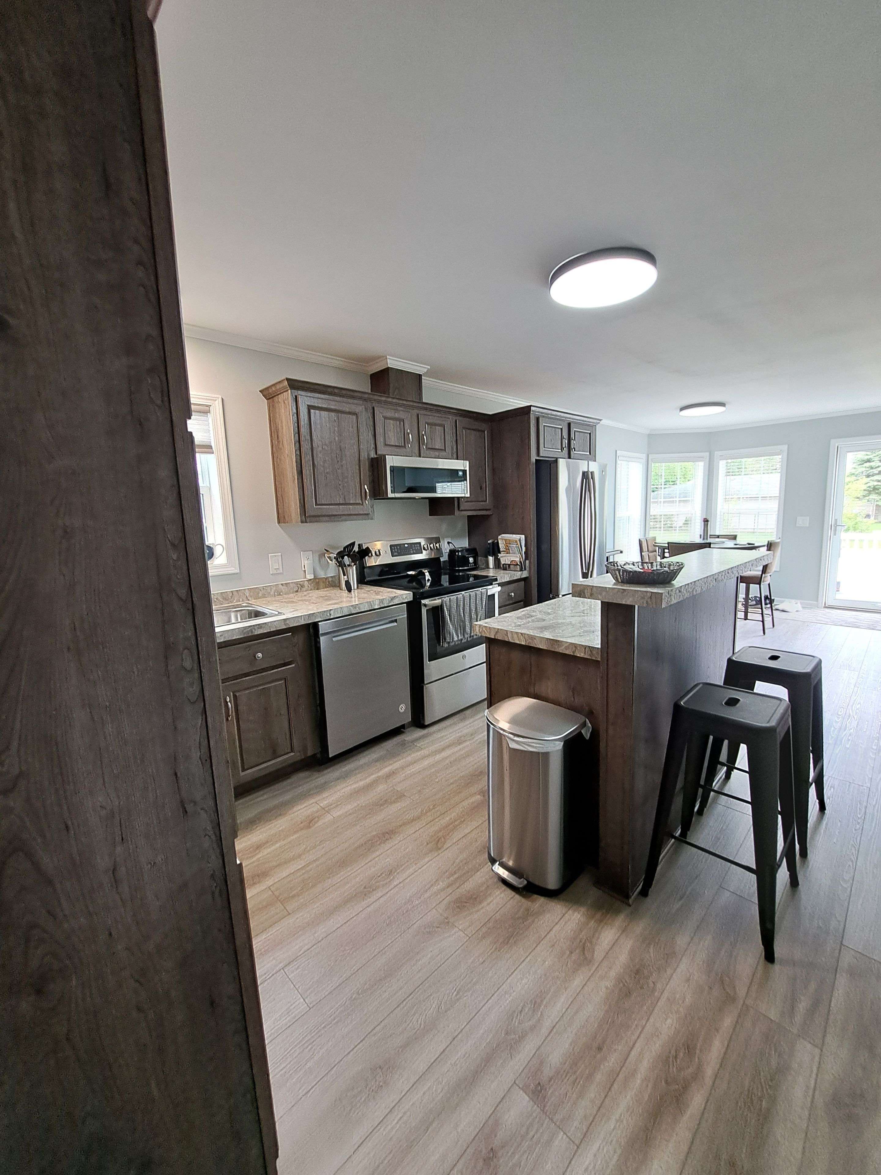 Strathroy-caradoc, ON N7G 0C5,38 Bond ST
