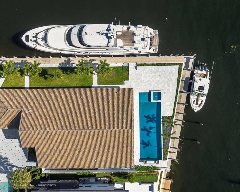 Pompano Beach, FL 33062,2761 NE 6th St