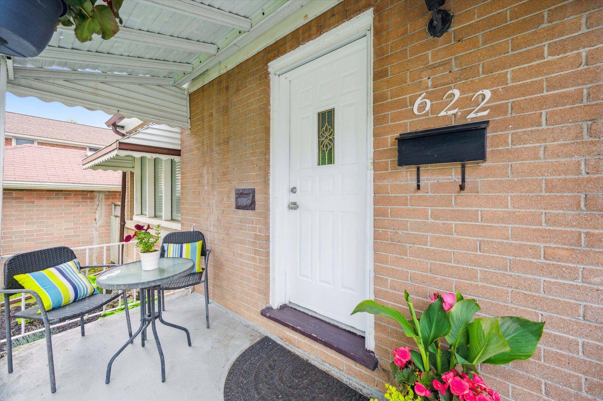 Kitchener, ON N2H 1H1,622 Weber ST E