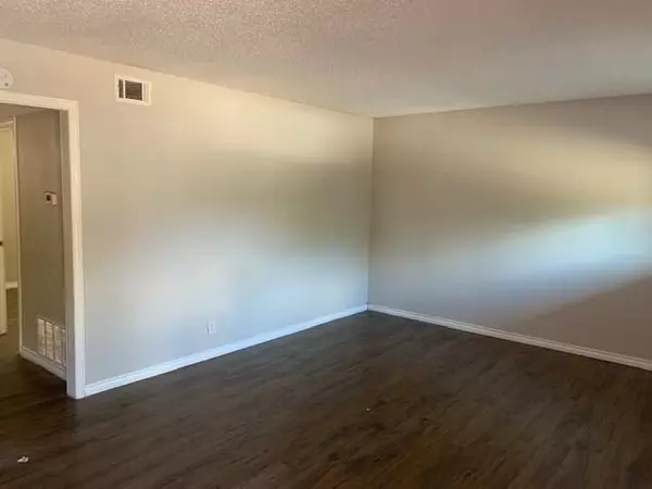 Longview, TX 75602,429 Johnson Street #5