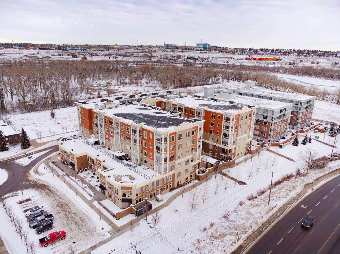 Calgary, AB T2G 1B5,35 Inglewood PARK SE #408