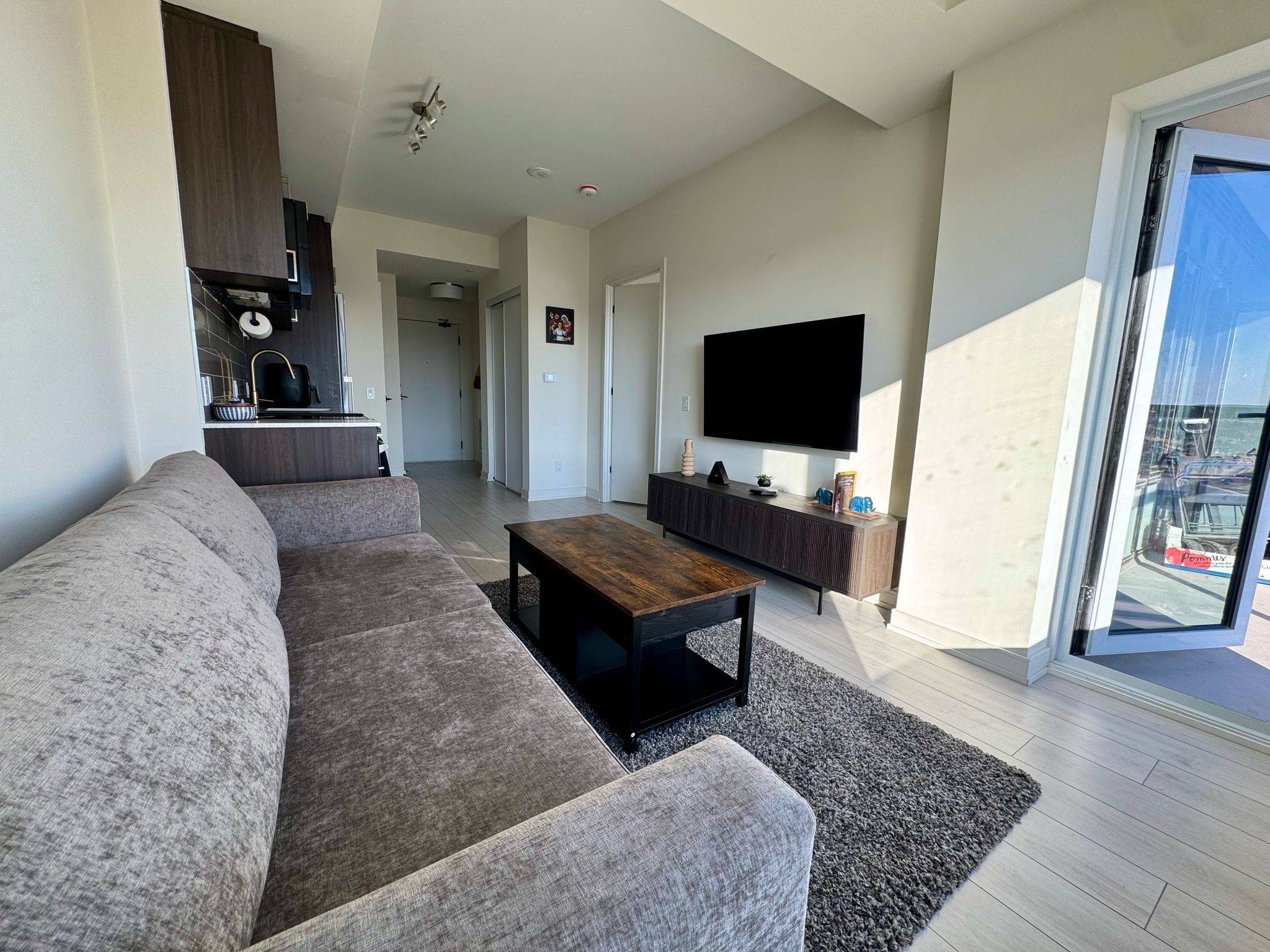 Milton, ON L9T 9N3,8010 Derry RD #1506
