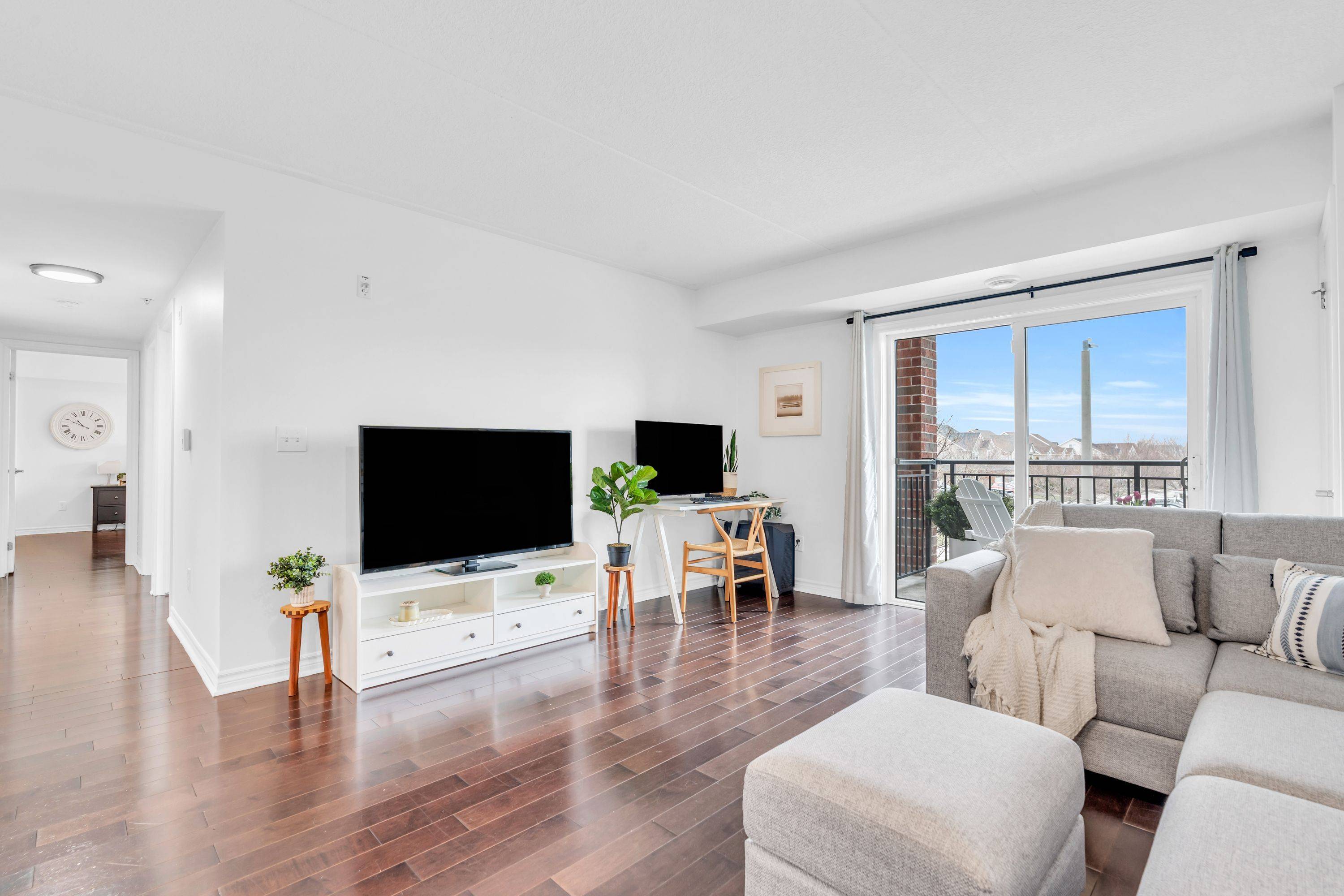 Guelph, ON N1L 0E5,39 Goodwin DR #205