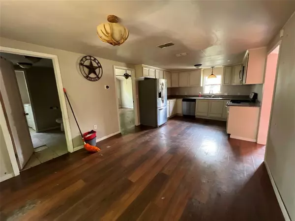 Tioga, TX 76271,502 Sherman Street