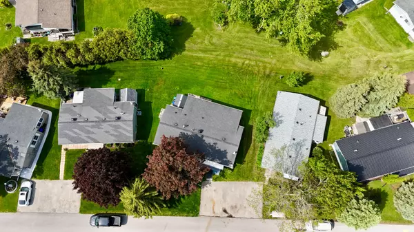 Innisfil, ON L9S 1P2,70 linden LN