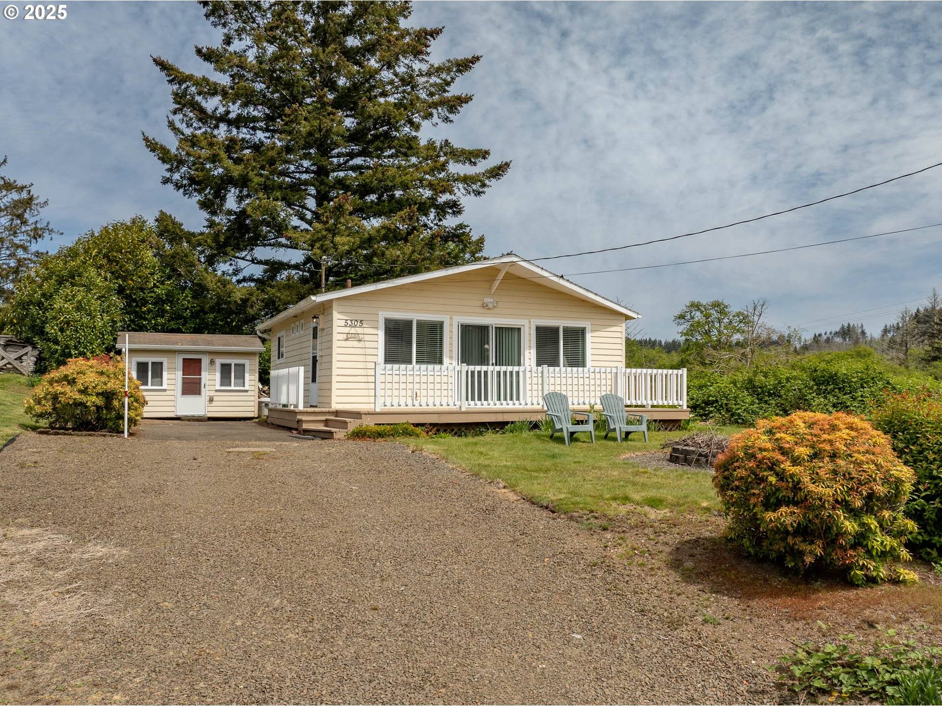Neotsu, OR 97364,5305 NE 49TH ST
