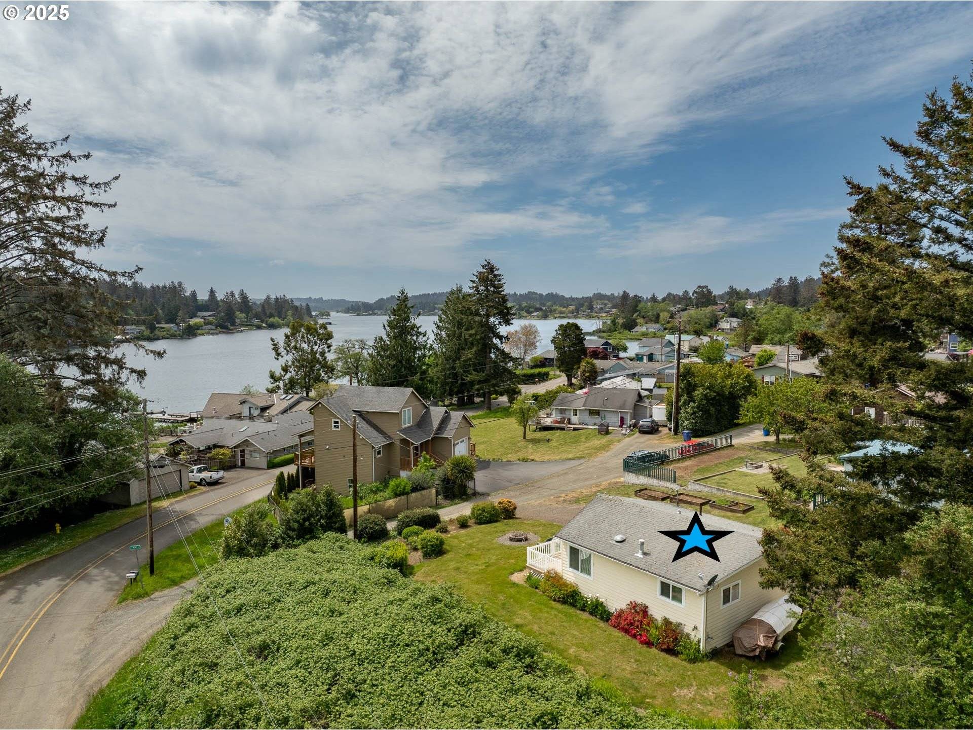 Neotsu, OR 97364,5305 NE 49TH ST