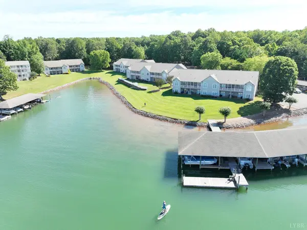 Huddleston, VA 24104,206 Blarney Stone Court