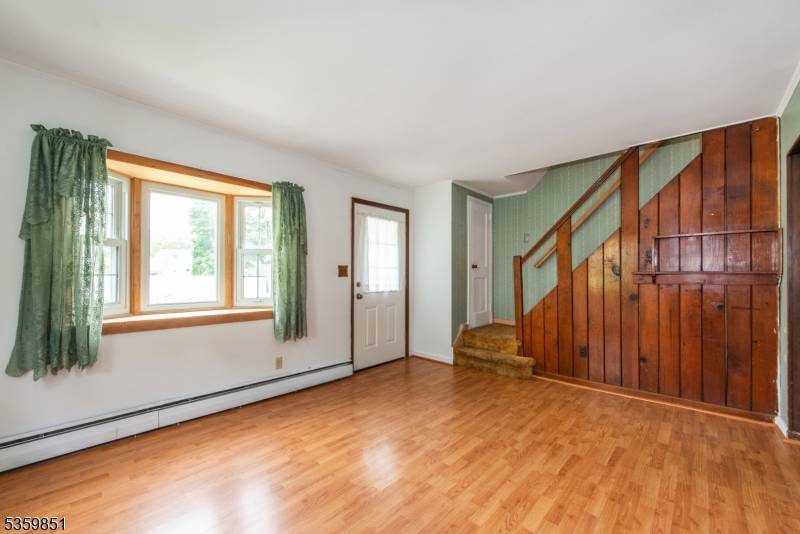 Wanaque Boro, NJ 07420,57 Burnside Pl