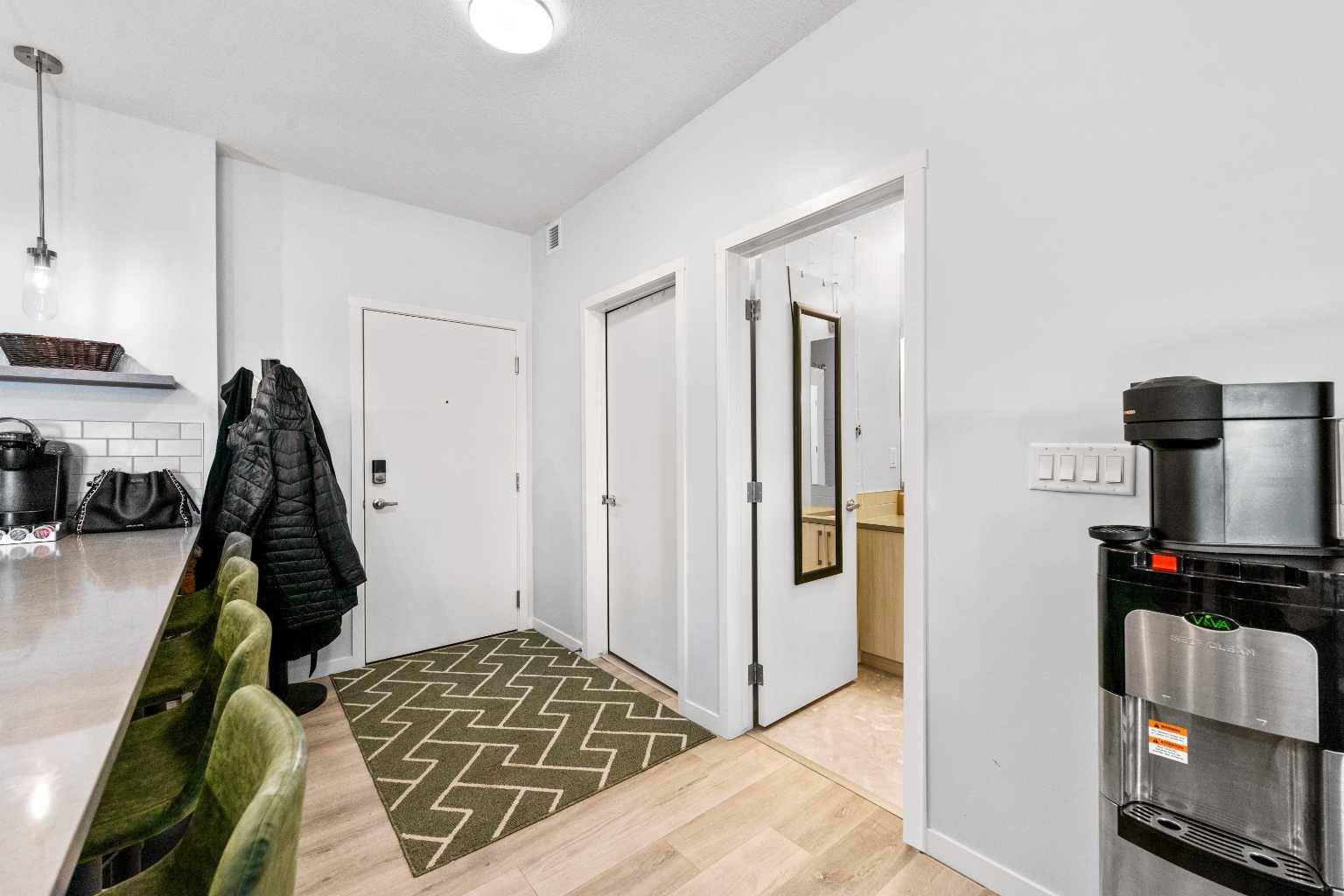 Calgary, AB T3M3T1,220 Seton GRV Southeast #1309