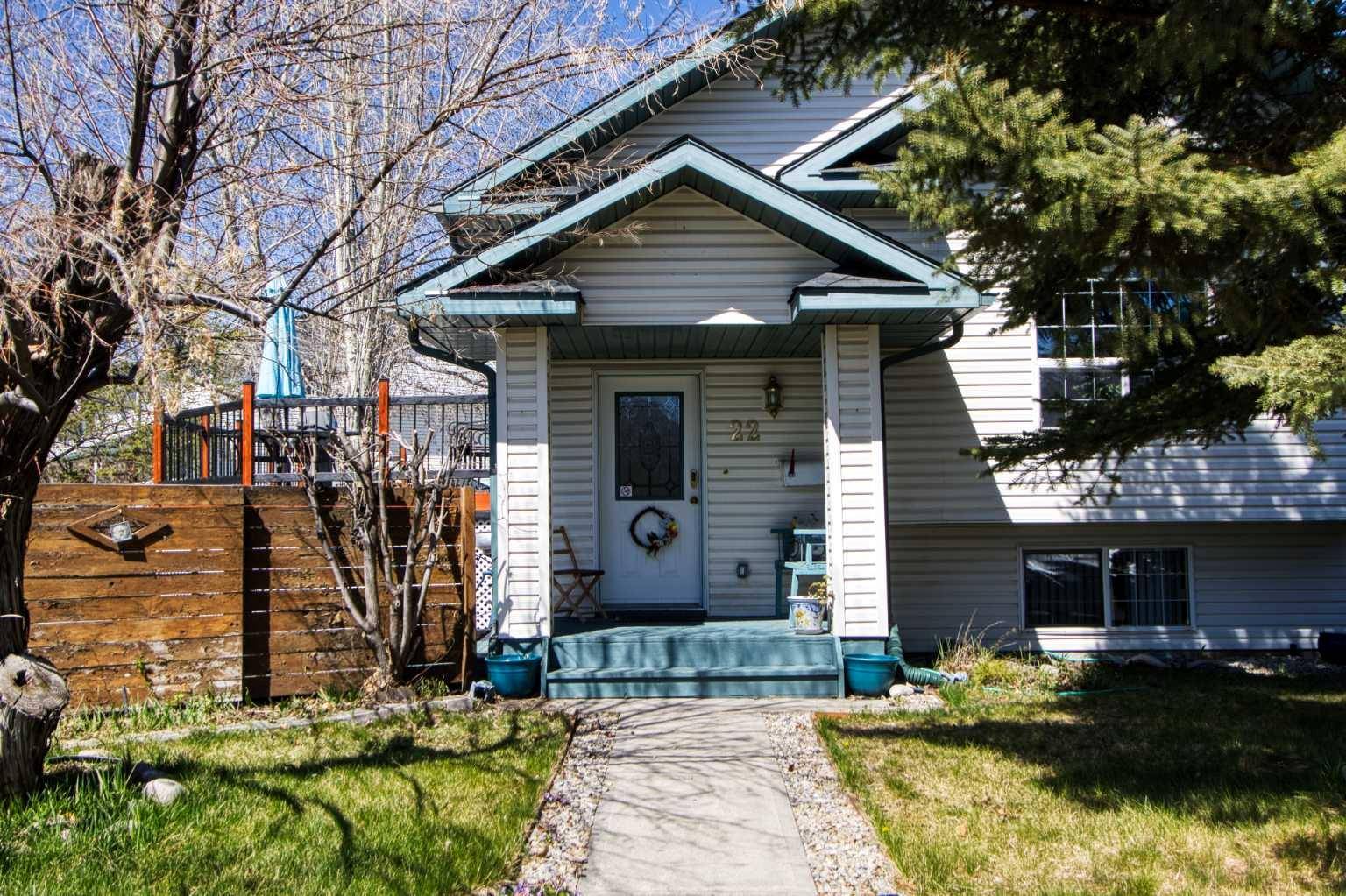 Strathmore, AB T1P 1M1,22 Greenview CRES