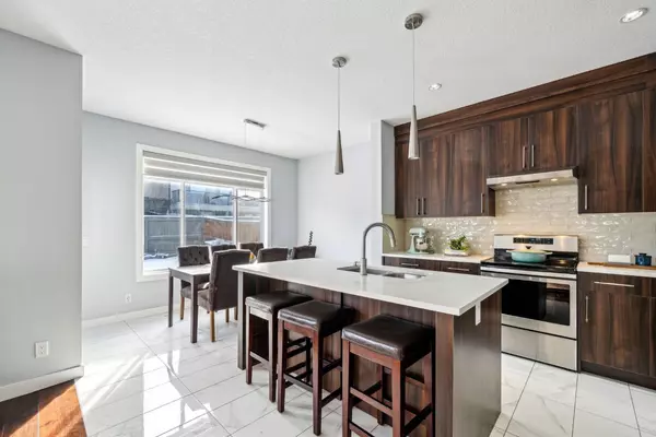 Airdrie, AB T4B 3X8,2351 Baysprings PARK SW