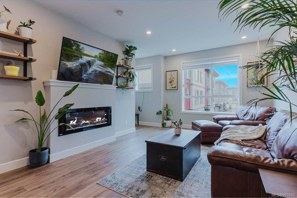 Langford, BC V9C 0P2,3351 Luxton Rd #1204