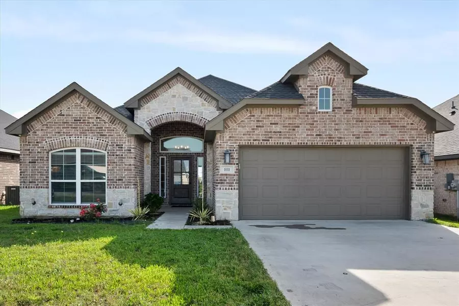 111 Ackers, Corsicana, TX 75110