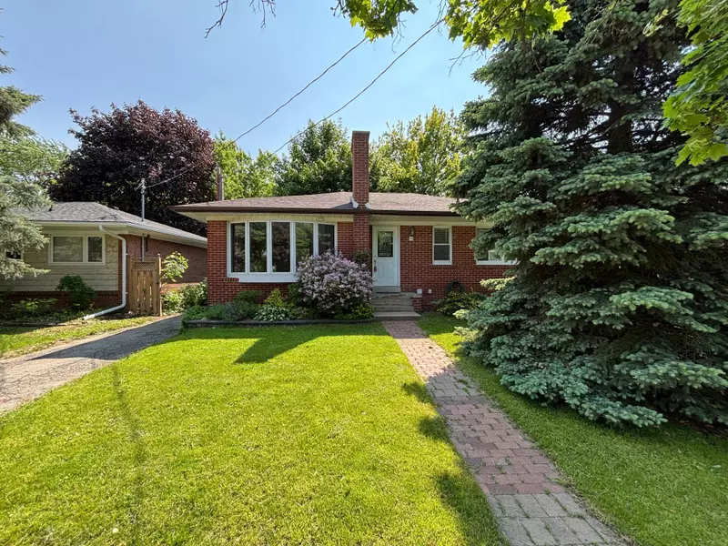 14 Marsden CRES, Brampton, ON L6W 2X1