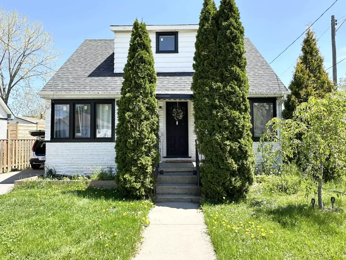 Hamilton, ON L9C 3B5,15 West 1st ST