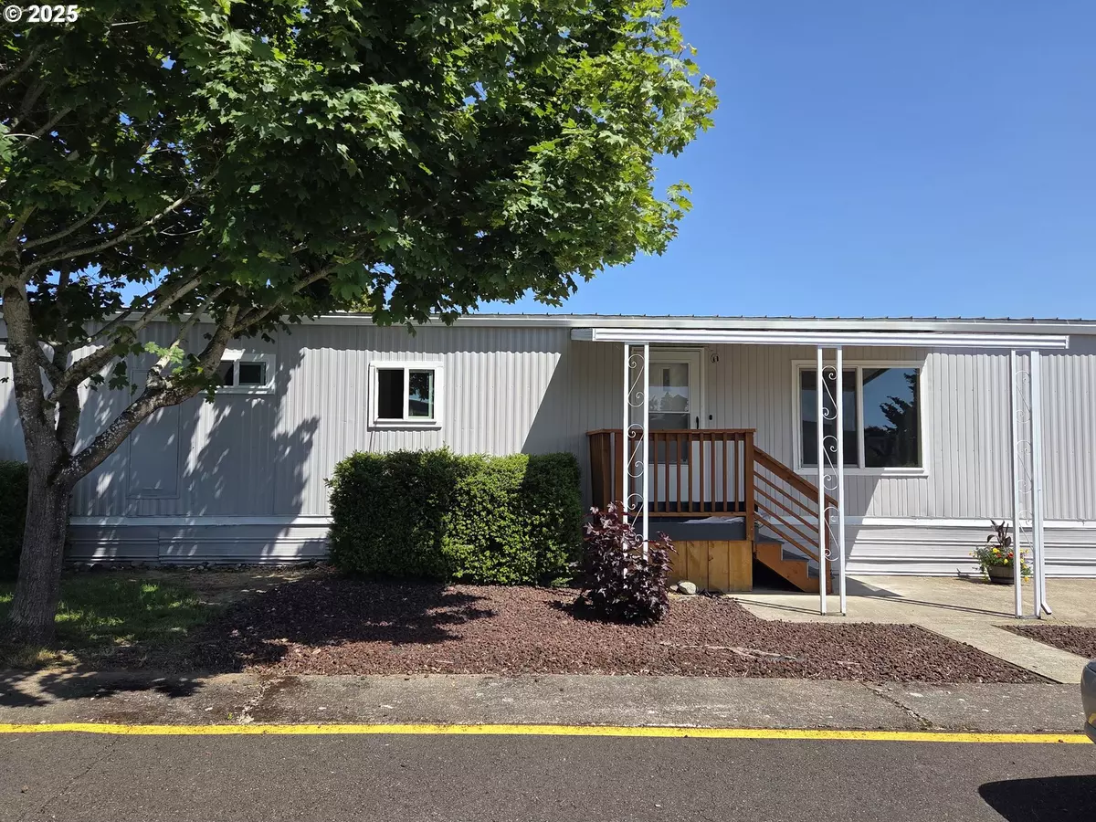 Newberg, OR 97132,2902 E 2ND ST #37