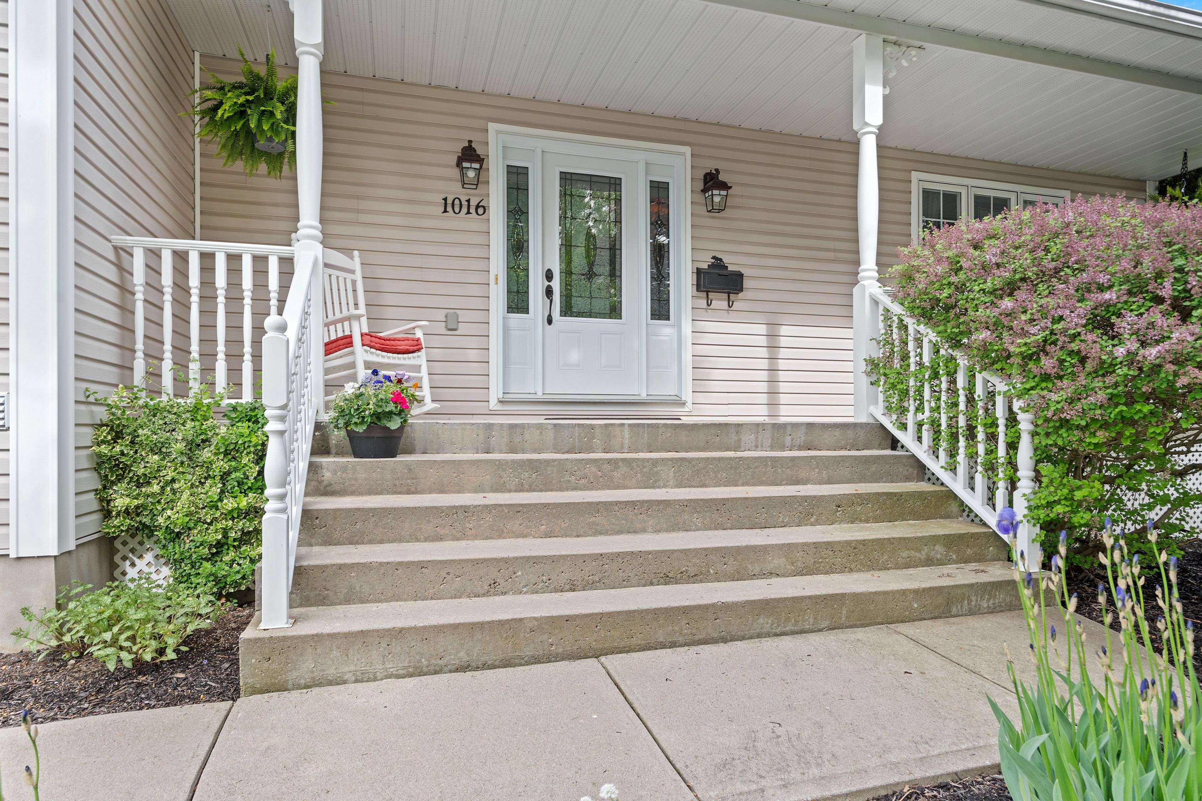 Kingston, ON K7P 3C1,1016 FINCH ST