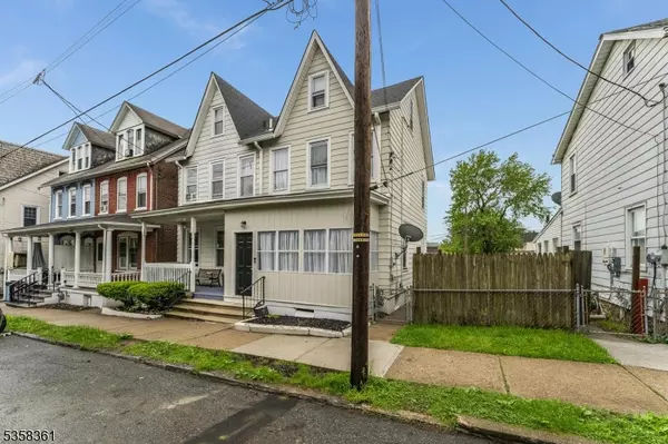 210 Lewis St, Phillipsburg Town, NJ 08865