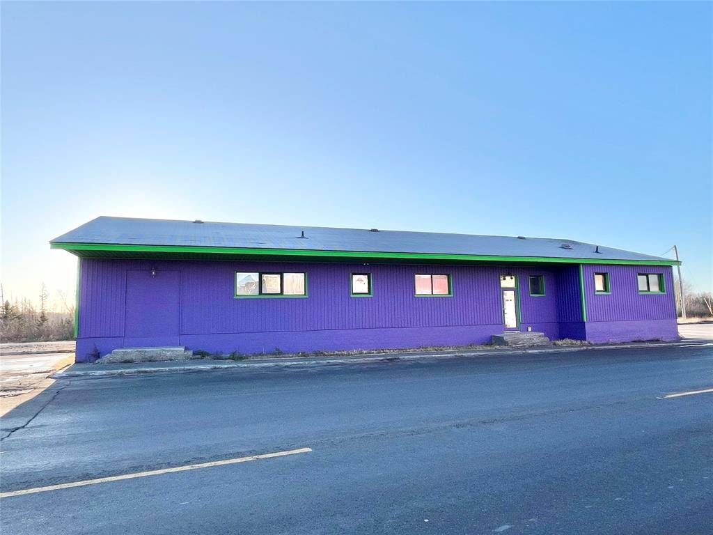 Grand Falls - Windsor, NL A2B 1J8,113 Main Street