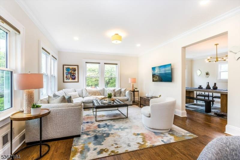 Montclair Twp., NJ 07042,5 Canterbury Dr