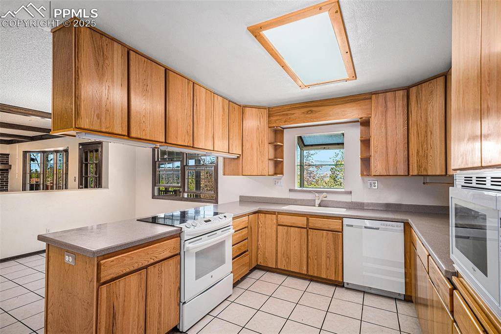 Colorado Springs, CO 80920,7210 Antelope LN