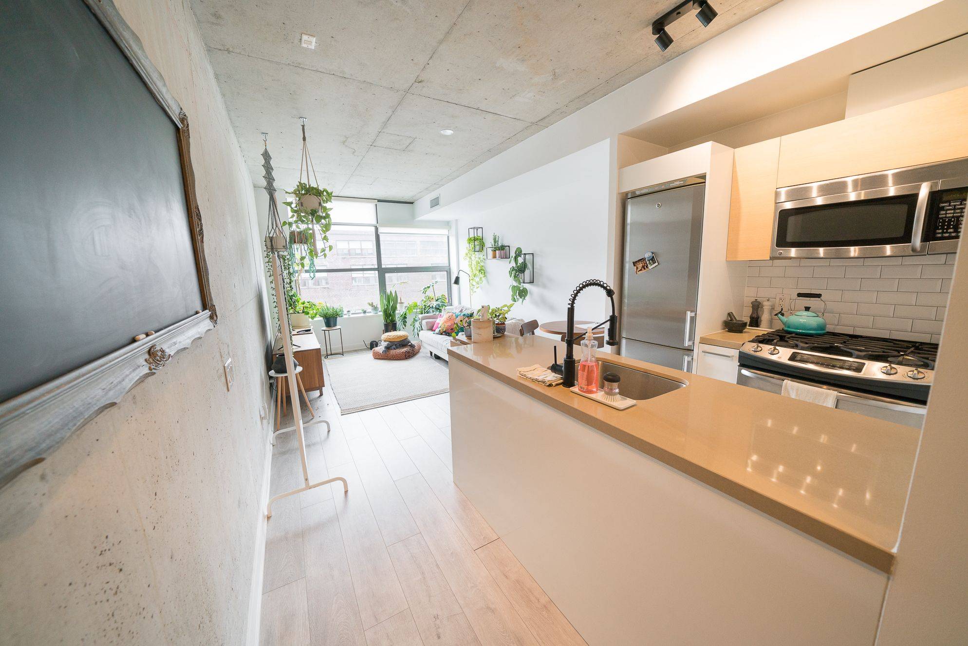 Toronto E01, ON M4M 0A4,319 Carlaw AVE #306