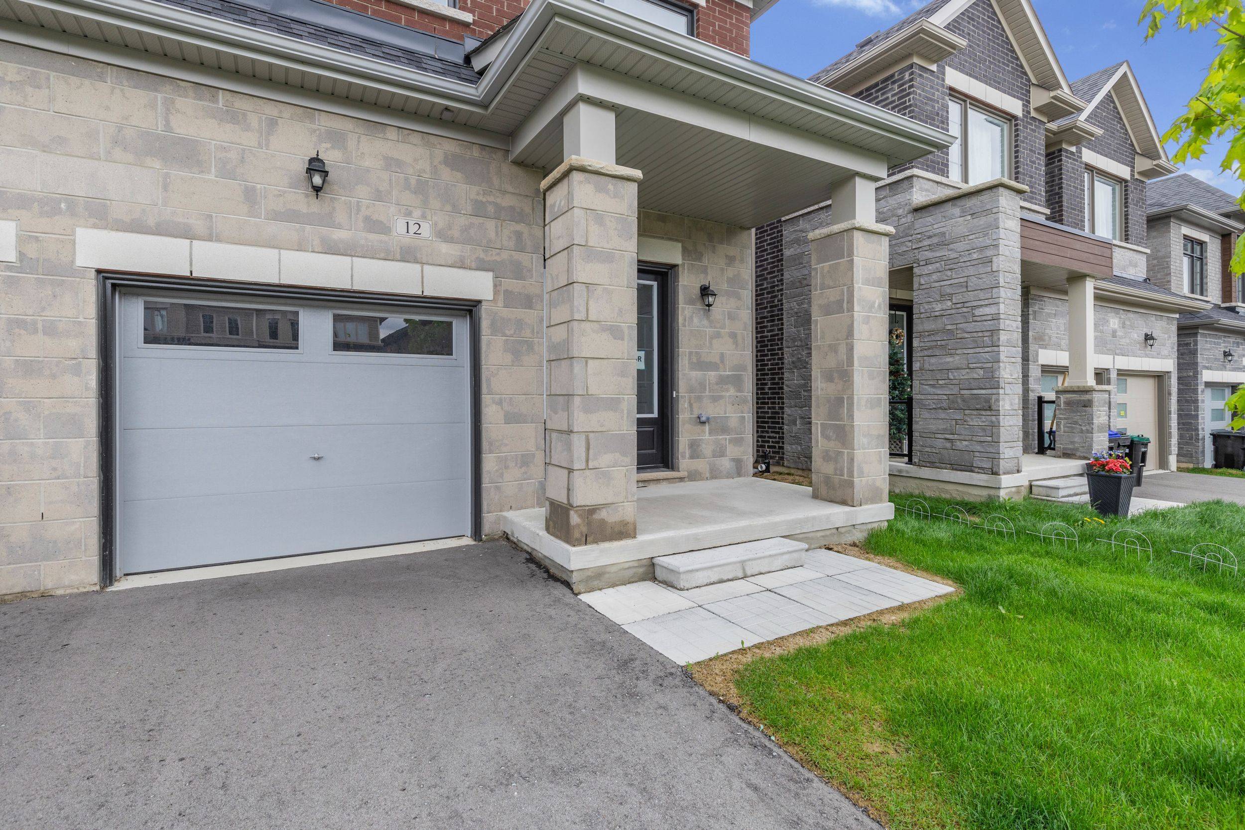 Springwater, ON L0L 1Y3,12 Sassafras RD