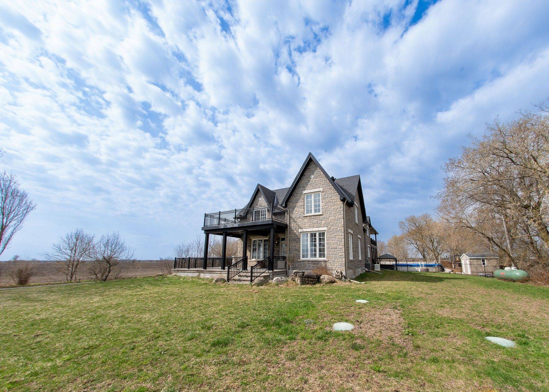 Stittsville - Munster - Richmond, ON K2S 1B8,2754 Eagleson RD