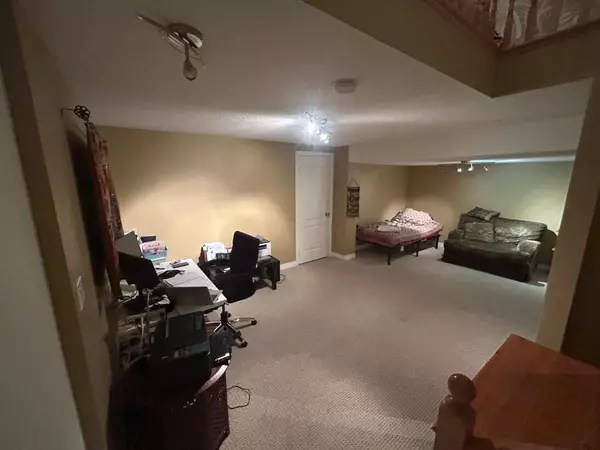 Mississauga, ON L5M 7T3,5197 Preservation CIR