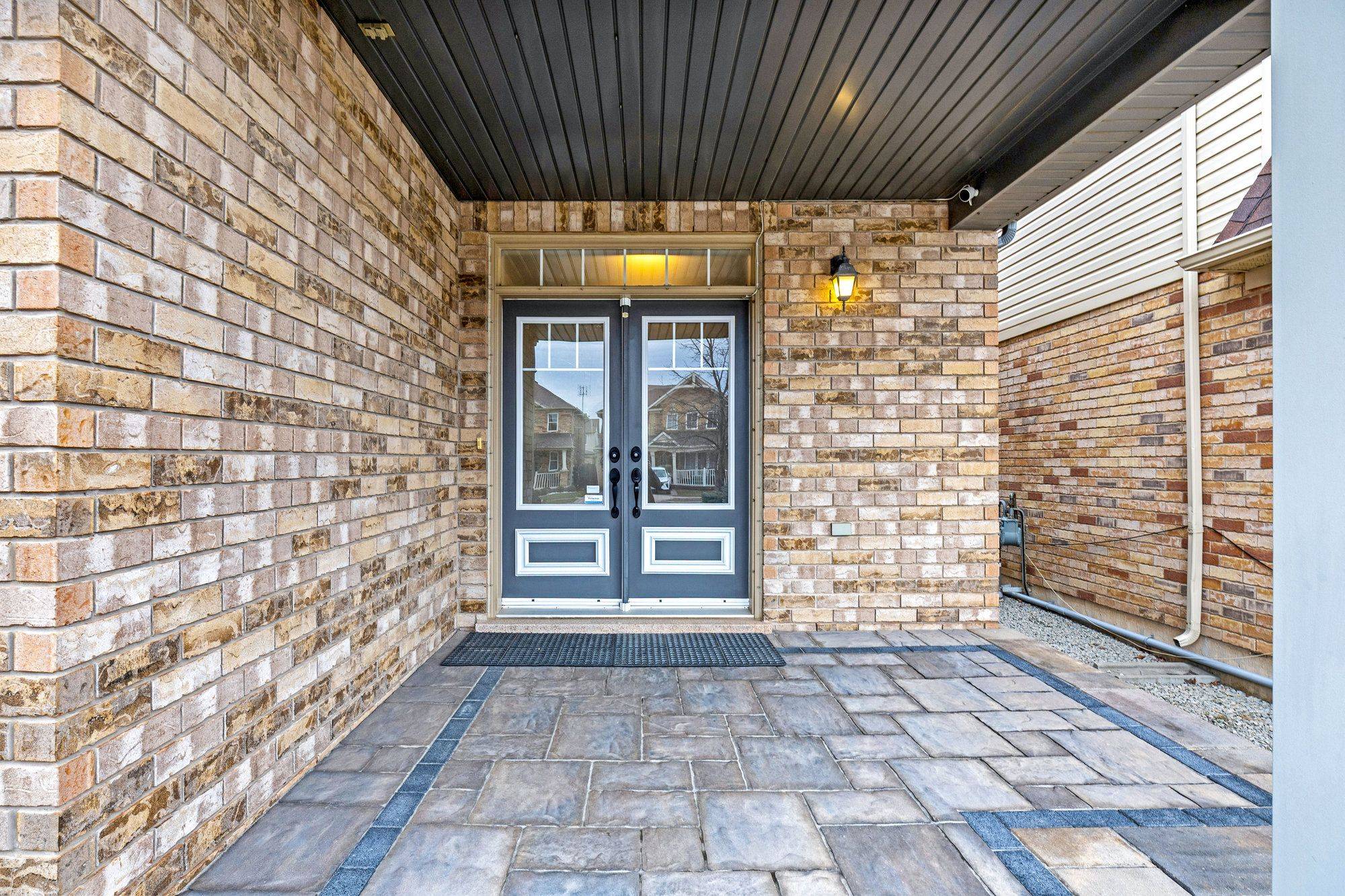 Milton, ON L9T 7V1,428 Dymott AVE