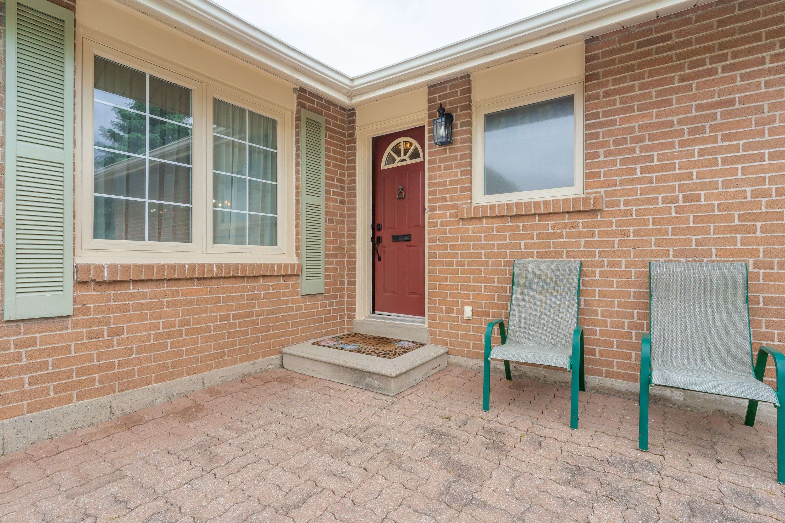 Brampton, ON L6T 1J4,226 Avondale BLVD