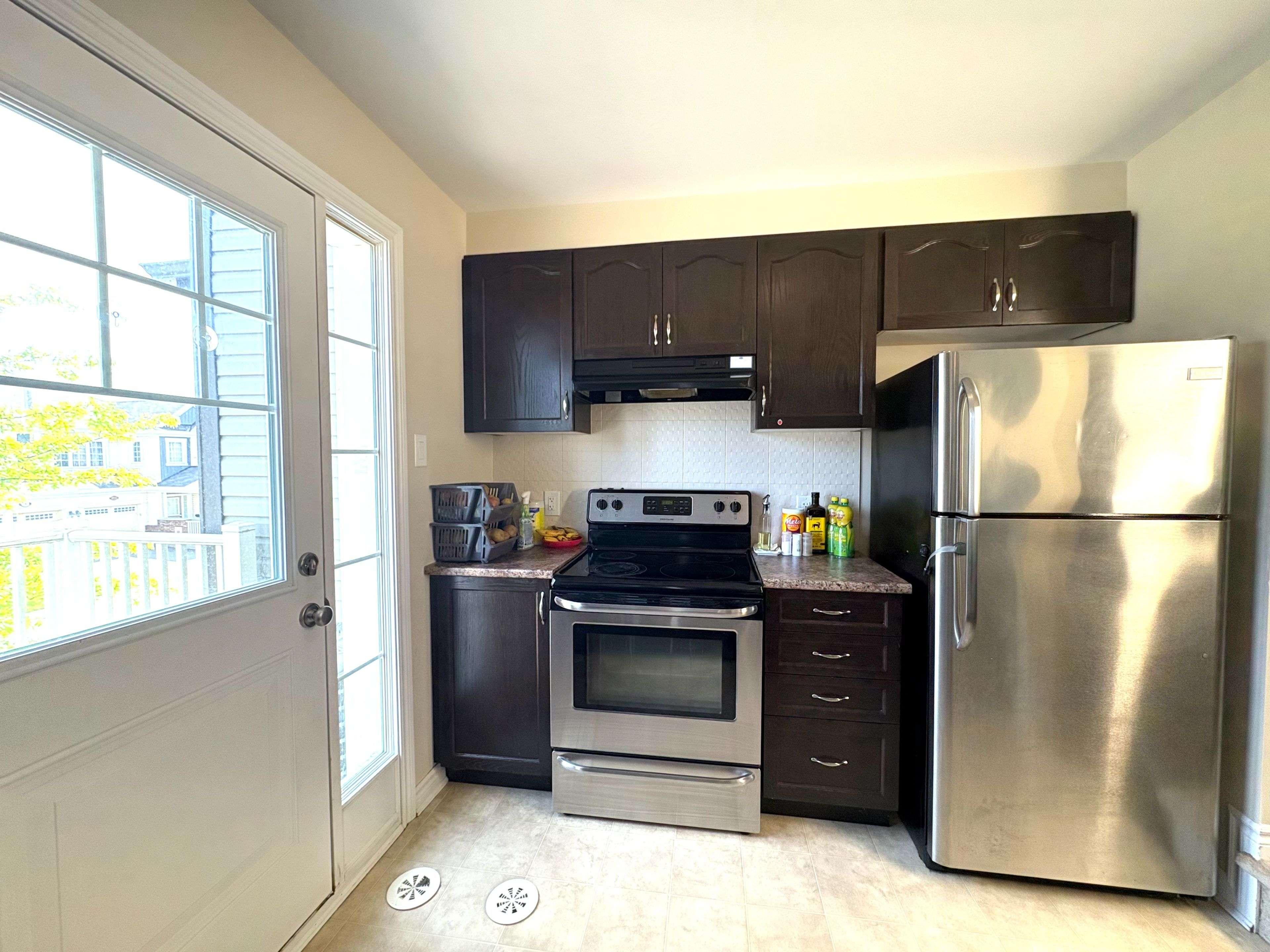 Stittsville - Munster - Richmond, ON K2S 0N8,244 Cayman RD E