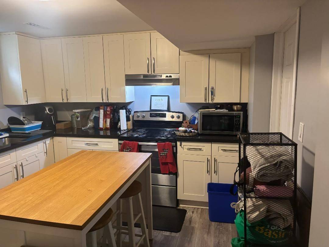 Guelph, ON N1H 6A2,73 Rosewood AVE