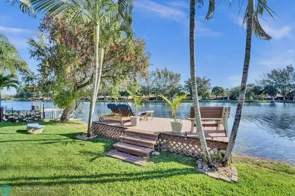 Pembroke Pines, FL 33026,1931 NW 104th Ave