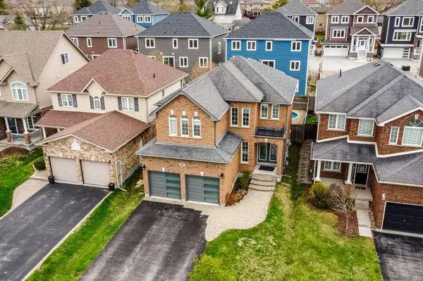 Barrie, ON L4N 6G9,13 Auburn CT