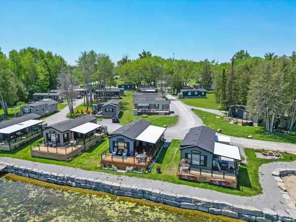 Kawartha Lakes, ON K9V 4R1,657 Thunder Bridge RD #W4