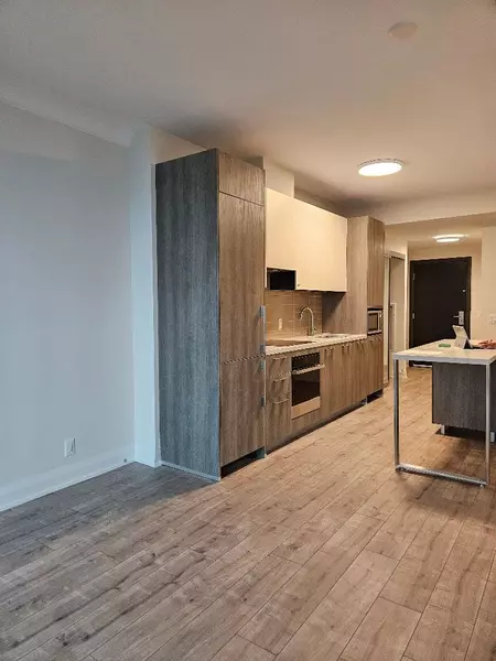 18 Water Walk DR #1701, Markham, ON L3R 6L5