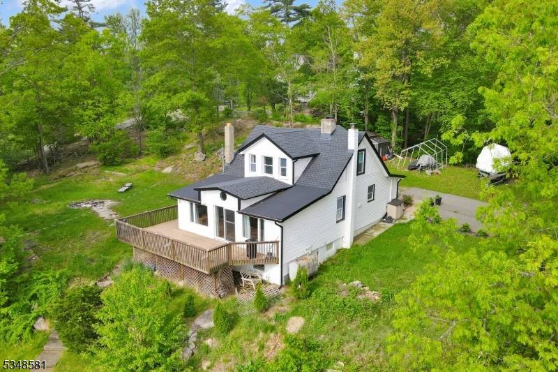 677 Warwick Tpke, West Milford Twp., NJ 07421