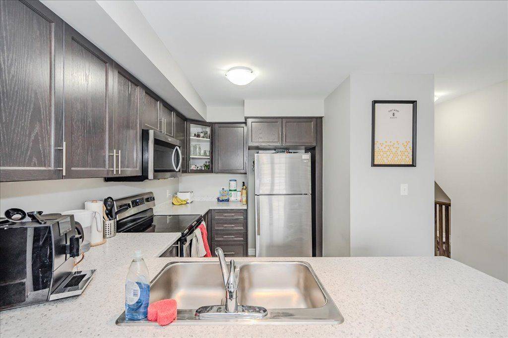 Guelph, ON N1E 0R4,85 Mullin DR #2B