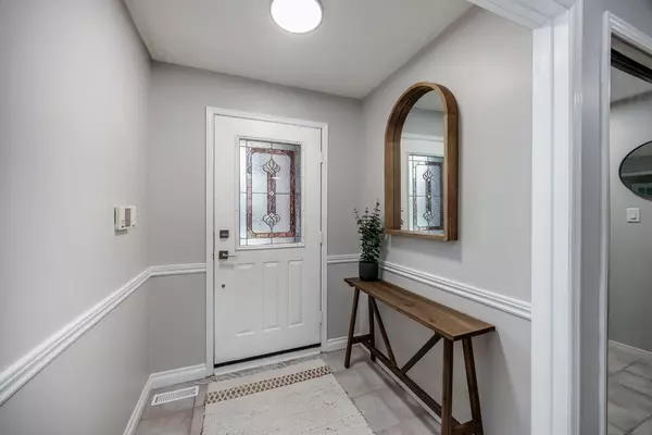 Pickering, ON L1V 5H7,1534 Silver Spruce DR N
