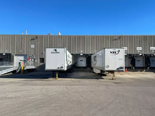 Mississauga, ON L5T 1K5,1330 Courtneypark DR E #Opt. 1